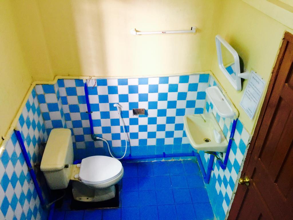 Everest Hotel Yangon Dış mekan fotoğraf
