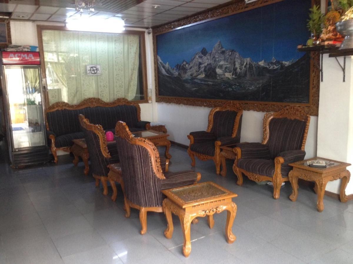 Everest Hotel Yangon Dış mekan fotoğraf